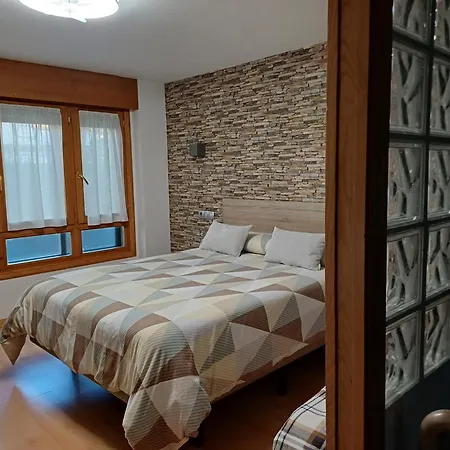 Apartment Puerta Del Pirineo Sabinanigo