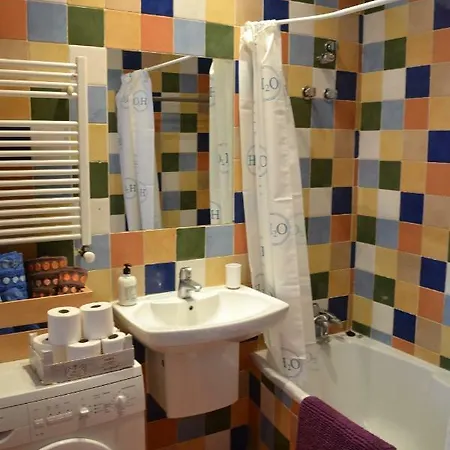 Puerta Del Pirineo Apartment *