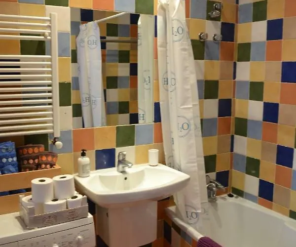 Puerta Del Pirineo Lägenhet *